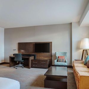 King Room Mobility or hearing accessible