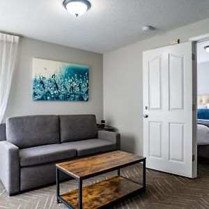 One-Bedroom Suite