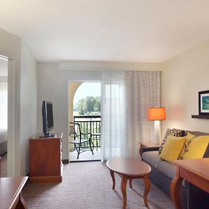 One-Bedroom Suite