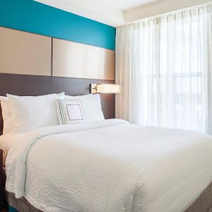 One-Bedroom King Suite