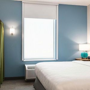 One-Bedroom King Suite