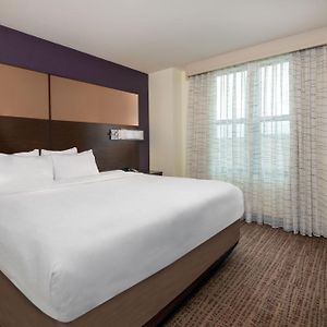 One-Bedroom King Suite Hearing accessible