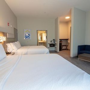 Queen Room Mobility and hearing accessible