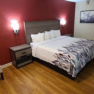 Deluxe  King Room Disability Access