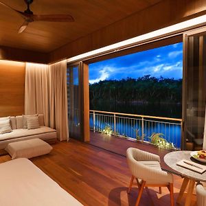 Lagoon Rooftop Villa