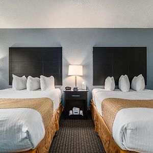 First Floor Queen Room