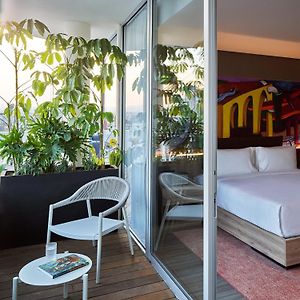 Superior King Suite