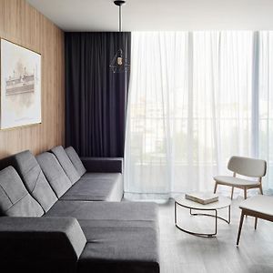 Skyline King Suite