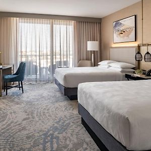 Upper Floors Queen Room