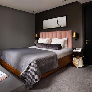 Premium One-Bedroom Room