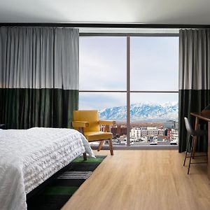 Classic King Room