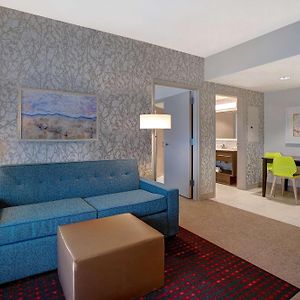 One-Bedroom King Suite