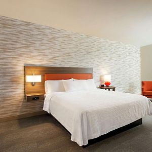 One-Bedroom King Suite