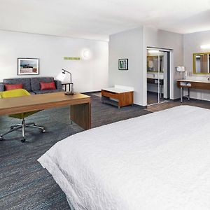 One-Bedroom King Suite