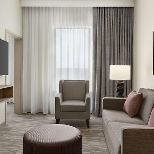 Queen Suite Mobility accessible