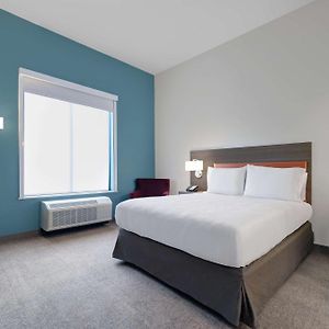 Queen Suite Mobility or hearing accessible