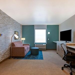 One-Bedroom King Suite