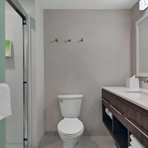 One-Bedroom King Suite