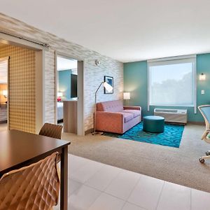 One-Bedroom King Suite