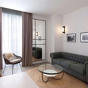 One-Bedroom King Suite