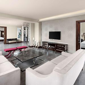 Family Two-Bedroom King Suite