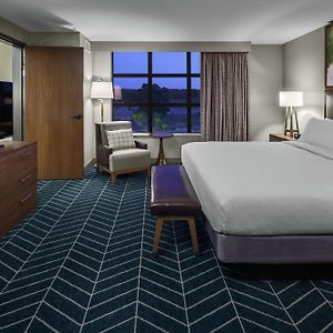 One-Bedroom King Suite