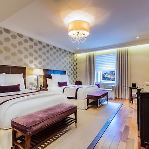 Premium Queen Room