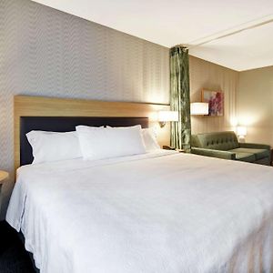 King Suite Mobility or hearing accessible