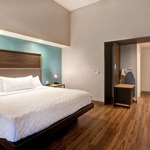 King Room Hearing Accessible