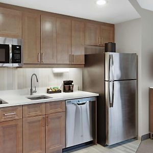 One-Bedroom Corner King Suite