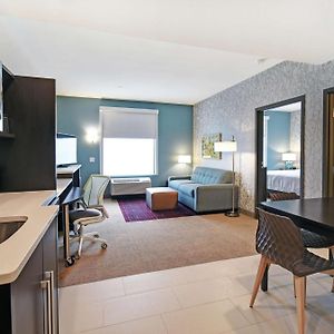 One-Bedroom King Suite