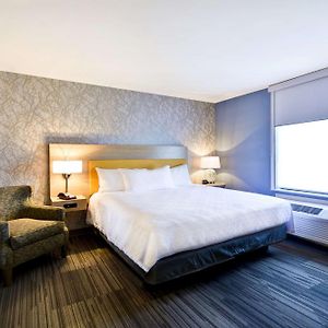 One-Bedroom King Suite