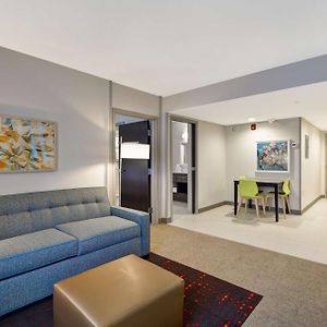 Queen Suite