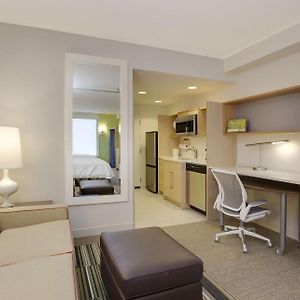 Queen Studio Mobility accessible