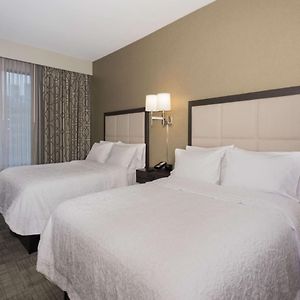 Standard Queen Room Hearing accessible