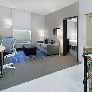 One-Bedroom King Suite