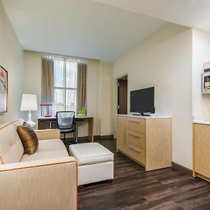 Queen Suite