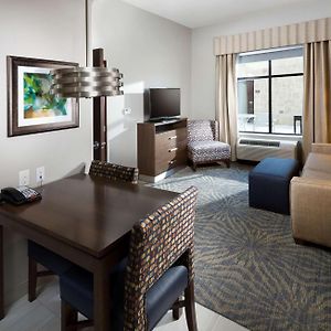 One-Bedroom King Suite