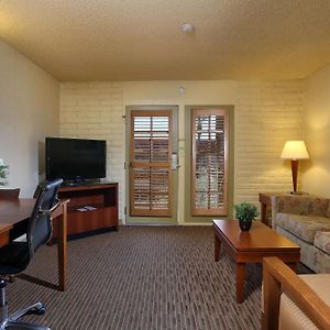 Deluxe King Two Room Suite