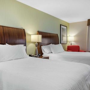Queen Room Mobility or hearing accessible