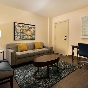 One-Bedroom King Suite Mobility accessible