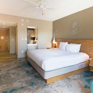King Room Hearing Accessible