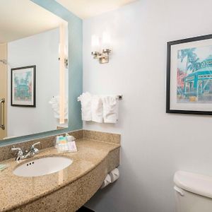 One-Bedroom King Suite
