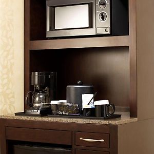 Queen Suite Hearing accessible
