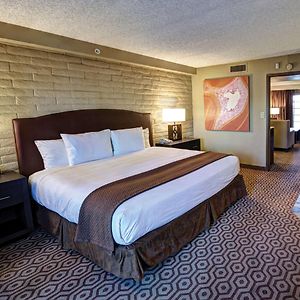 Pool Side King Suite