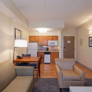 One-Bedroom King Suite