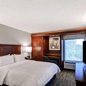 Queen Room Mobility accessible