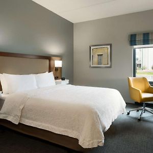 Queen Room Mobility accessible