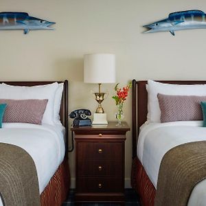 Upper Floors Queen Room