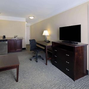 One-Bedroom King Suite